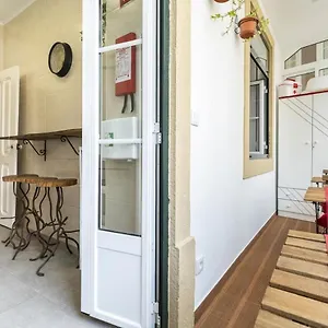 Pensión Groovy M2 R3 - Amazing Double With En-suite Bathroom, Lisboa