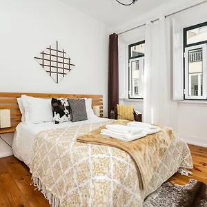Pensión Rustic M2 R1 - Amazing Double With Shared Bathroom, Lisboa